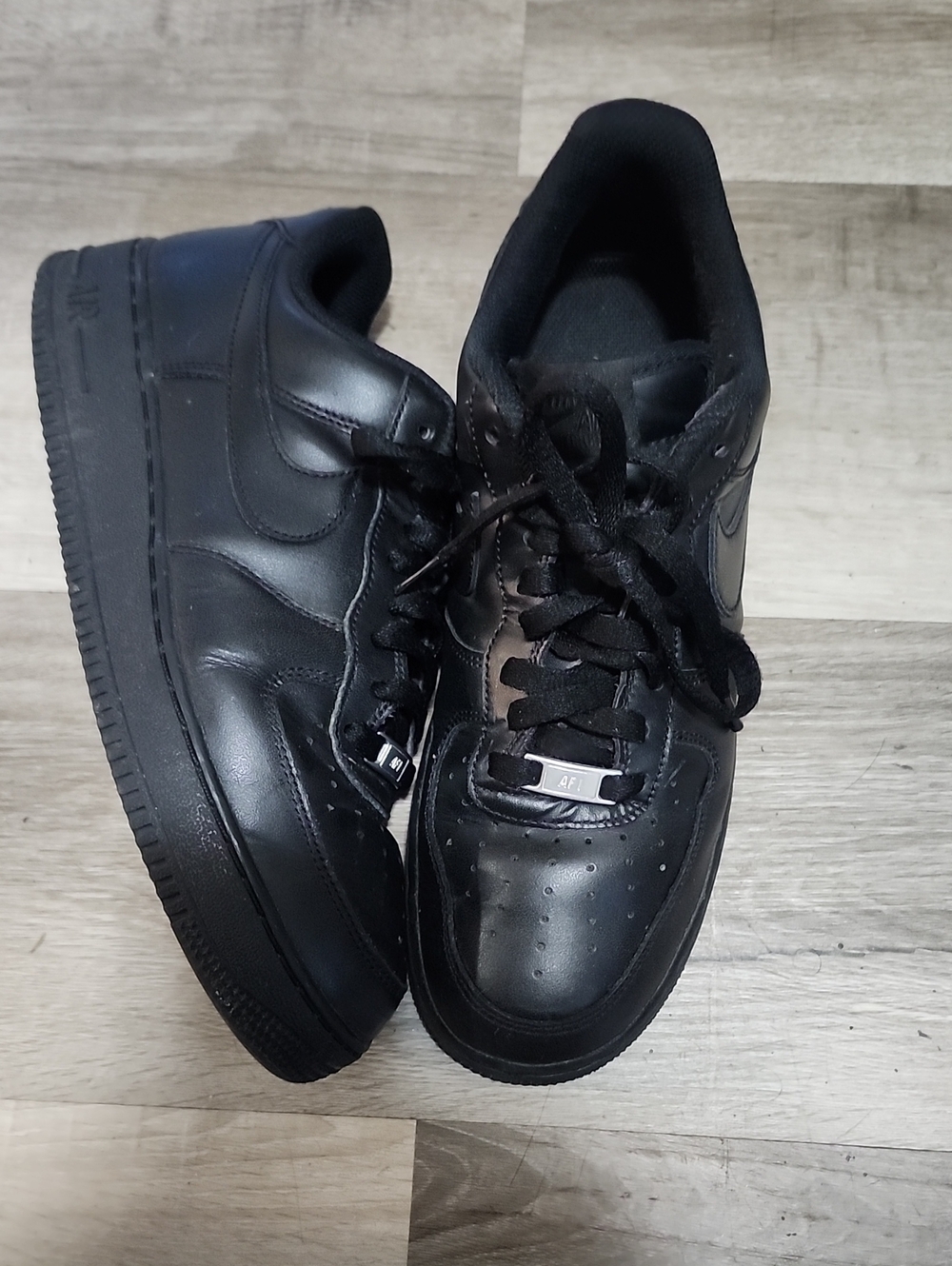Nike Kids' Black Low-Top Leather Sneakers